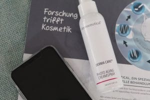 Achtung BLUE LIGHT! Eincremen vor dem Online-Shopping?