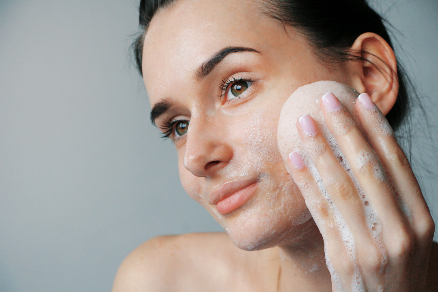 Double Cleansing ist effektiv für die Gesichtsreinigung