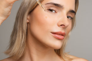 Das Epidermal Growth Factor Peptid in der Hautpflege